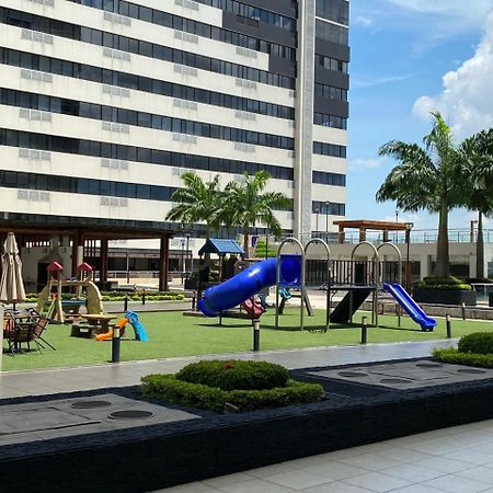 Puerto Santa Ana, Torres Bellini, 2 Dormitorios, Parqueo 과야킬 외부 사진