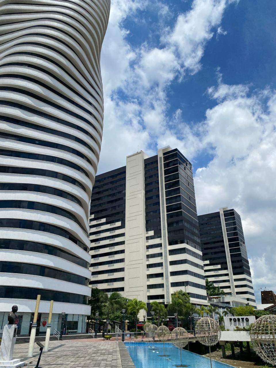 Puerto Santa Ana, Torres Bellini, 2 Dormitorios, Parqueo 과야킬 외부 사진