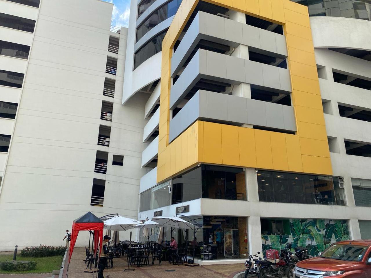 Puerto Santa Ana, Torres Bellini, 2 Dormitorios, Parqueo 과야킬 외부 사진